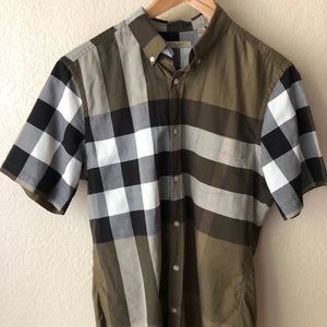 Burberry Brit. Short sleeve shirt. Size M